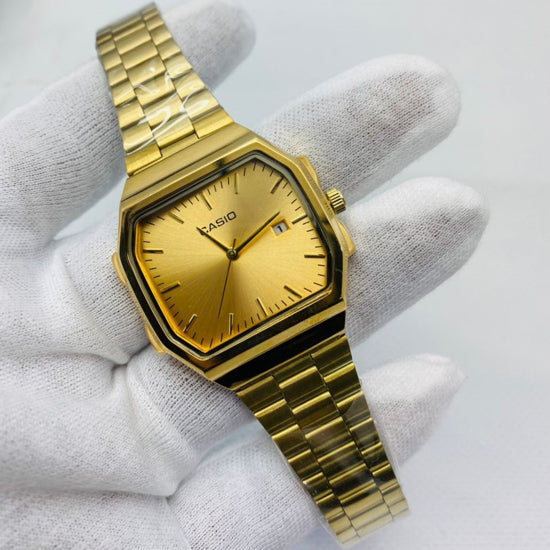 ساعة CASIO الذهبية الأصلية… لمسة فخامة كلاسيكية تخليك تبان راقي فورًا!